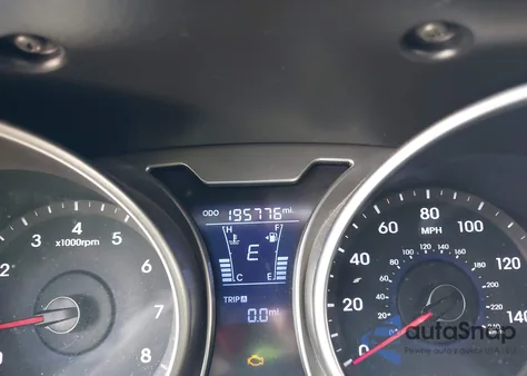 2012 Hyundai Veloster Base W/Black from USA, damaged, VIN KMHTC6AD2CU078572